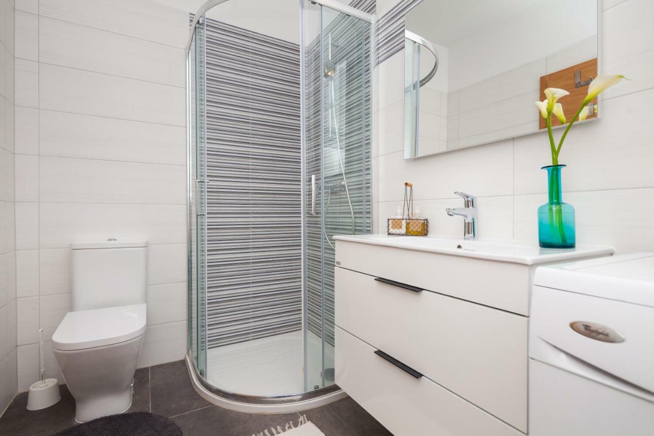 Luxury Apartment With Private Rooftop Terrace Pula Zewnętrze zdjęcie