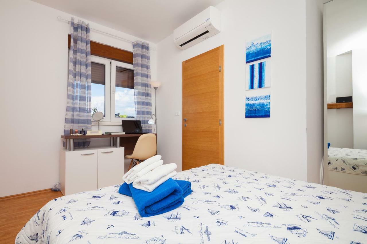 Luxury Apartment With Private Rooftop Terrace Pula Zewnętrze zdjęcie