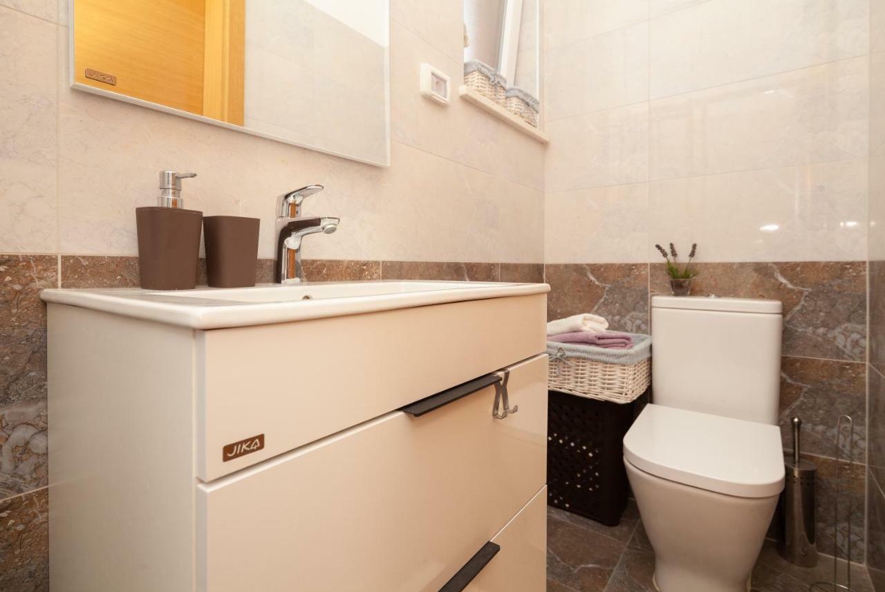 Luxury Apartment With Private Rooftop Terrace Pula Zewnętrze zdjęcie