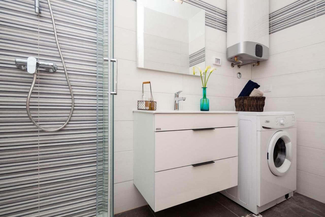 Luxury Apartment With Private Rooftop Terrace Pula Zewnętrze zdjęcie