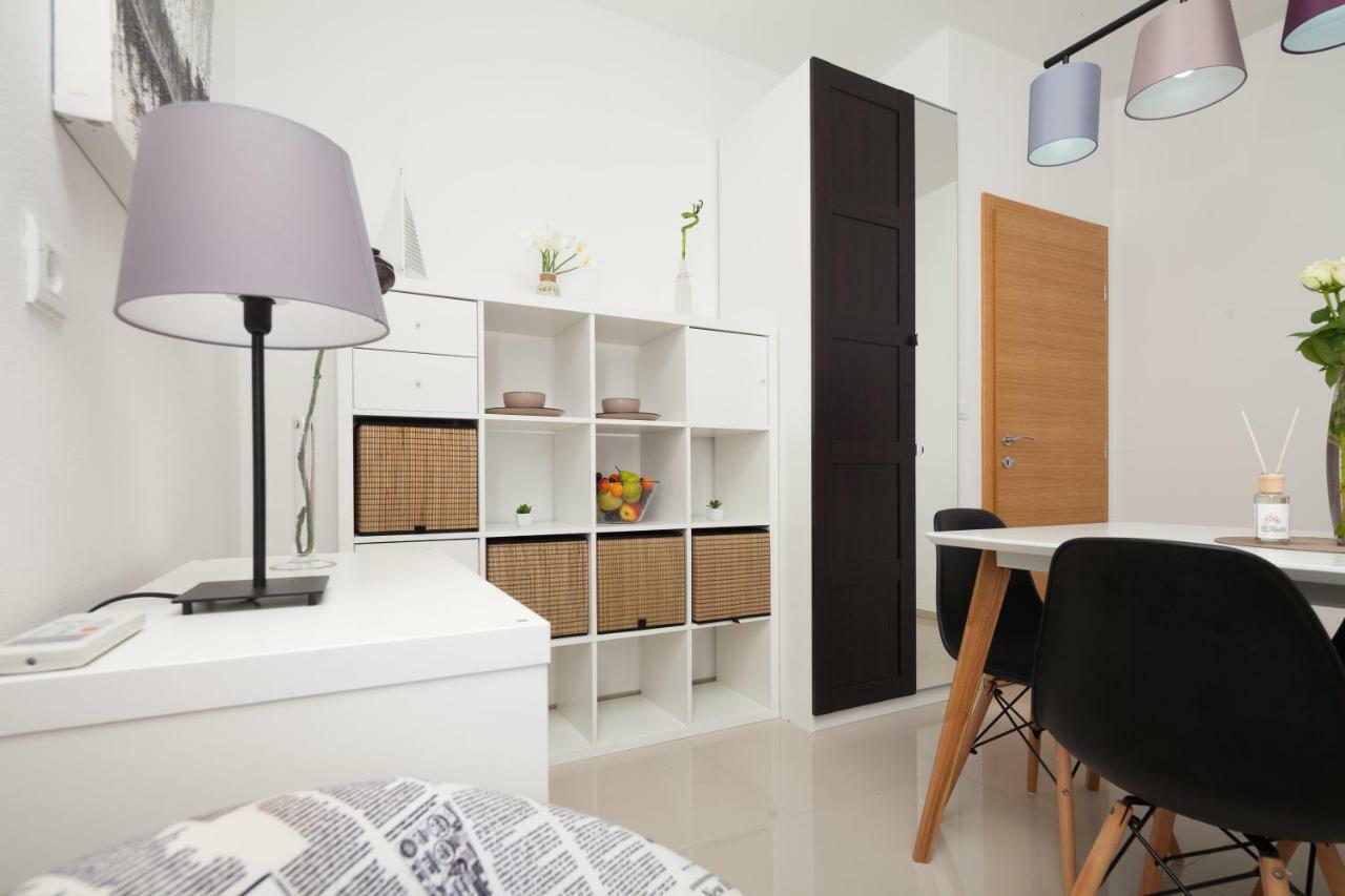 Luxury Apartment With Private Rooftop Terrace Pula Zewnętrze zdjęcie