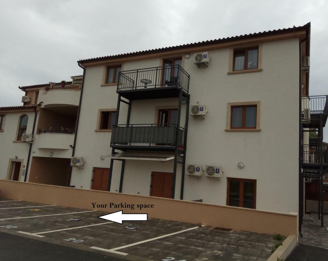 Luxury Apartment With Private Rooftop Terrace Pula Zewnętrze zdjęcie