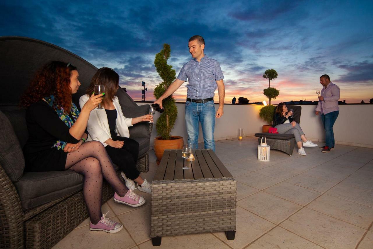 Luxury Apartment With Private Rooftop Terrace Pula Zewnętrze zdjęcie