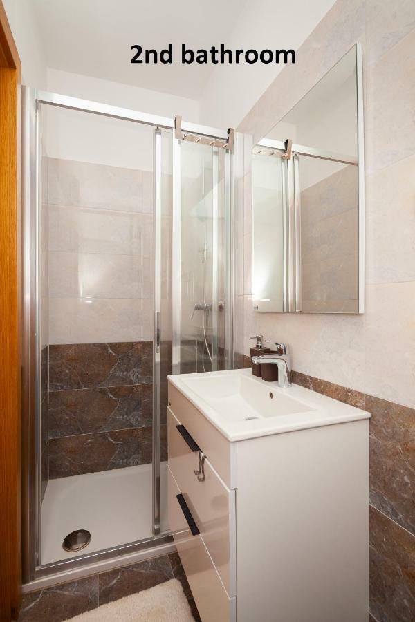 Luxury Apartment With Private Rooftop Terrace Pula Zewnętrze zdjęcie